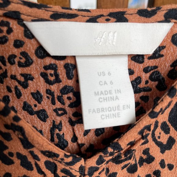 H&M Printed Top - Picture 3 of 3